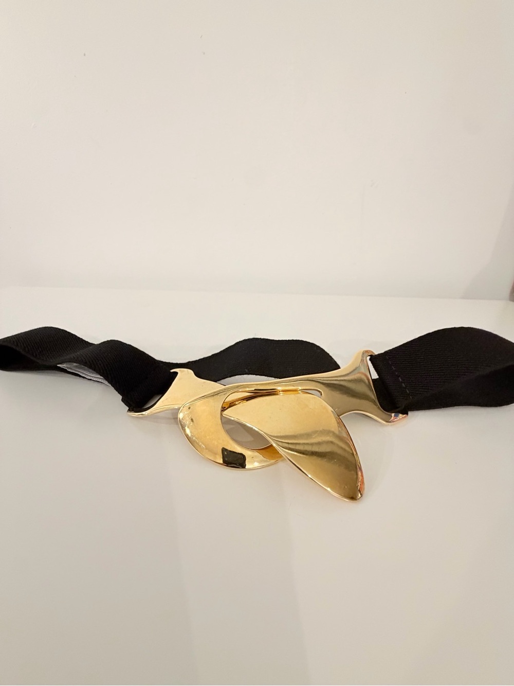 Vtg Doncaster Black Stretch Belt with Sculpted Gold Buckle, Sz M